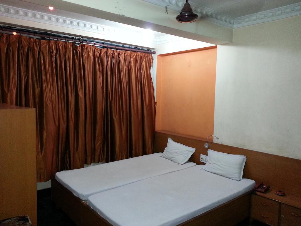 Hotel Marina Inn Dhanbad Ruang foto